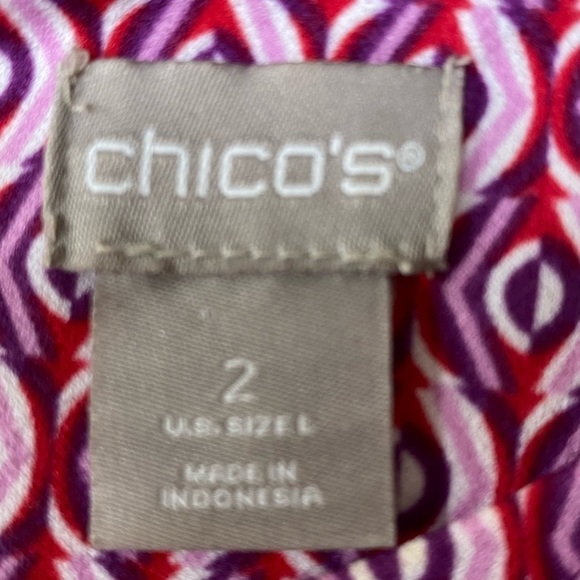 Chicos Back Zip Blouse Red Purple Pink Geometric Size 2 (L) - Picture 3 of 6